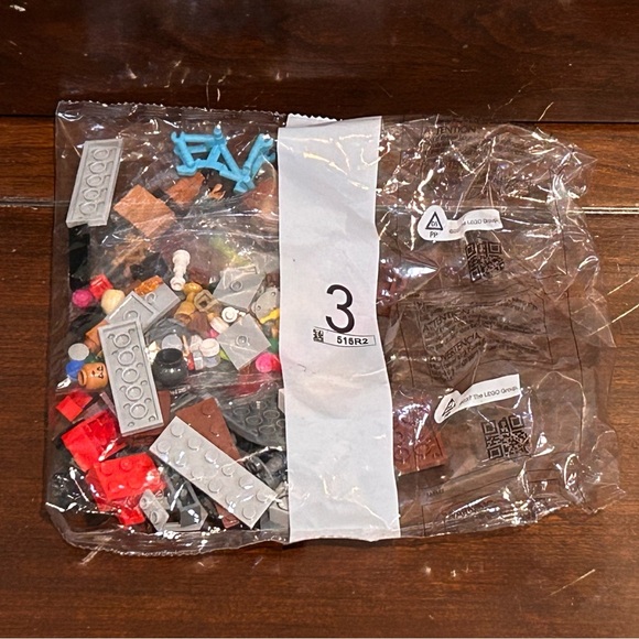 Lego Marvel Spider-Man at the Sanctum Workshop (76185) Includes Box & Manual. - Picture 11 of 11